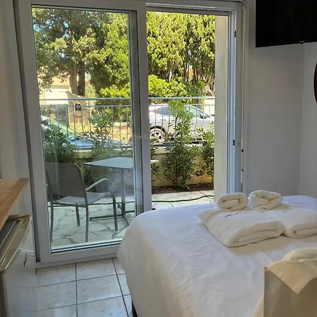 Escale Au Soleil Hôtel et Appart Saint Aygulf Extérieur photo