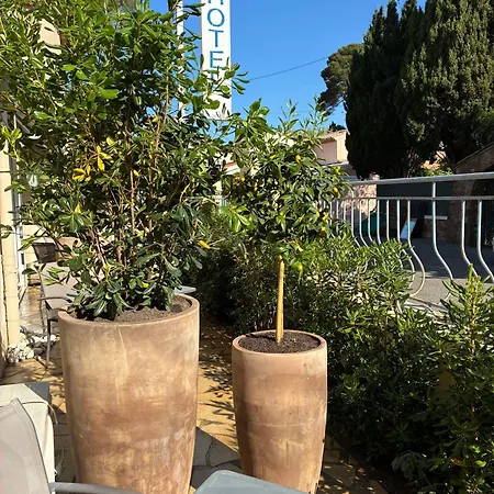 Escale Au Soleil Hôtel et Appart Saint Aygulf Extérieur photo