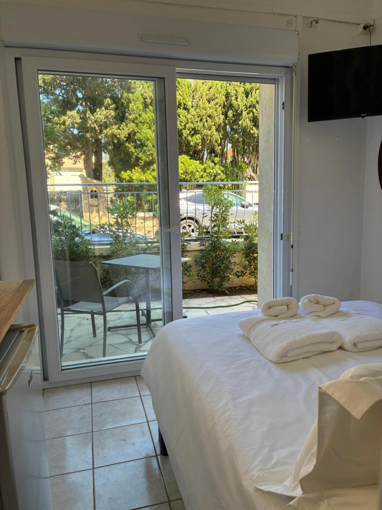 L'escale Au Soleil Hotel 2*