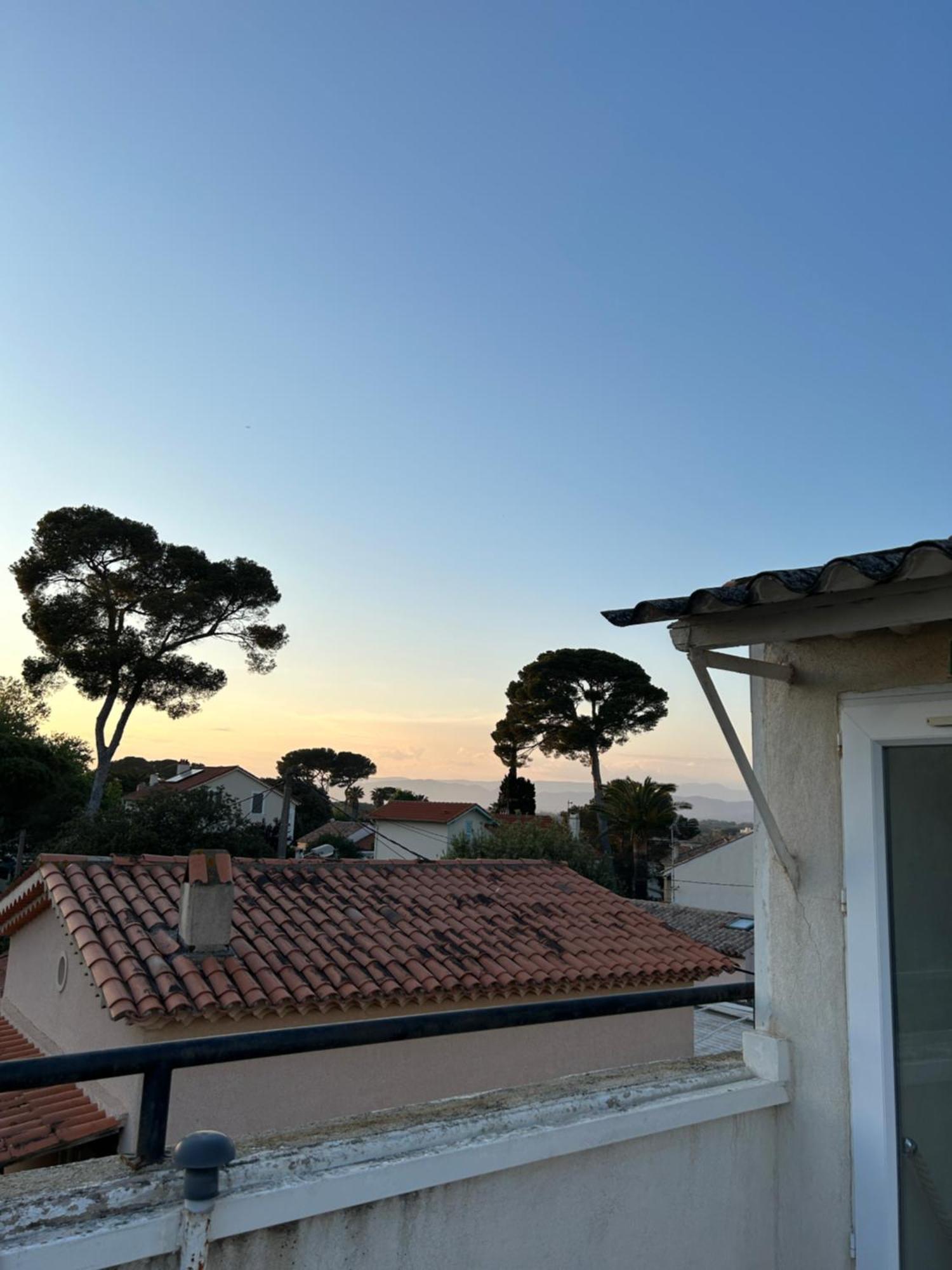 L'escale Au Soleil 2*